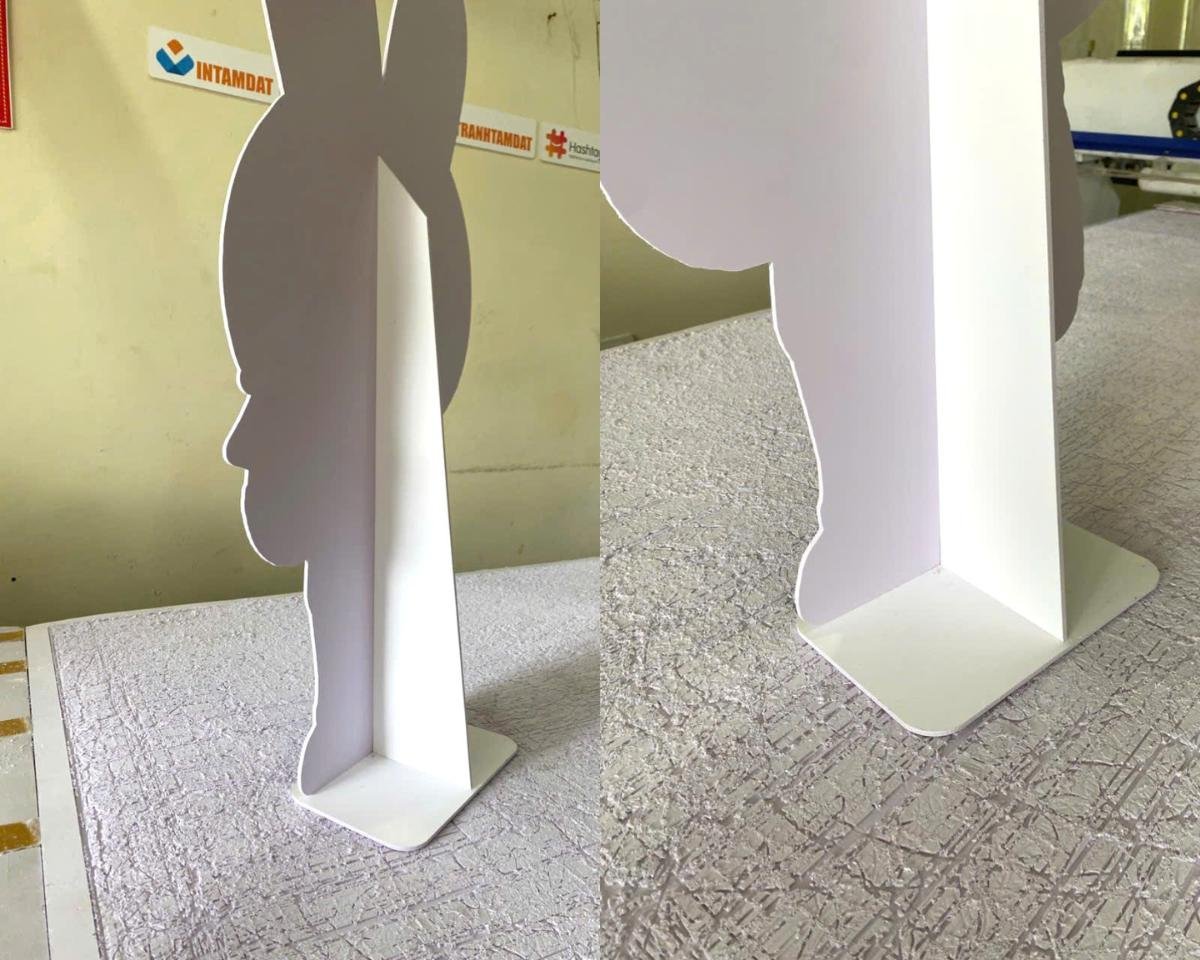 chân standee hình người