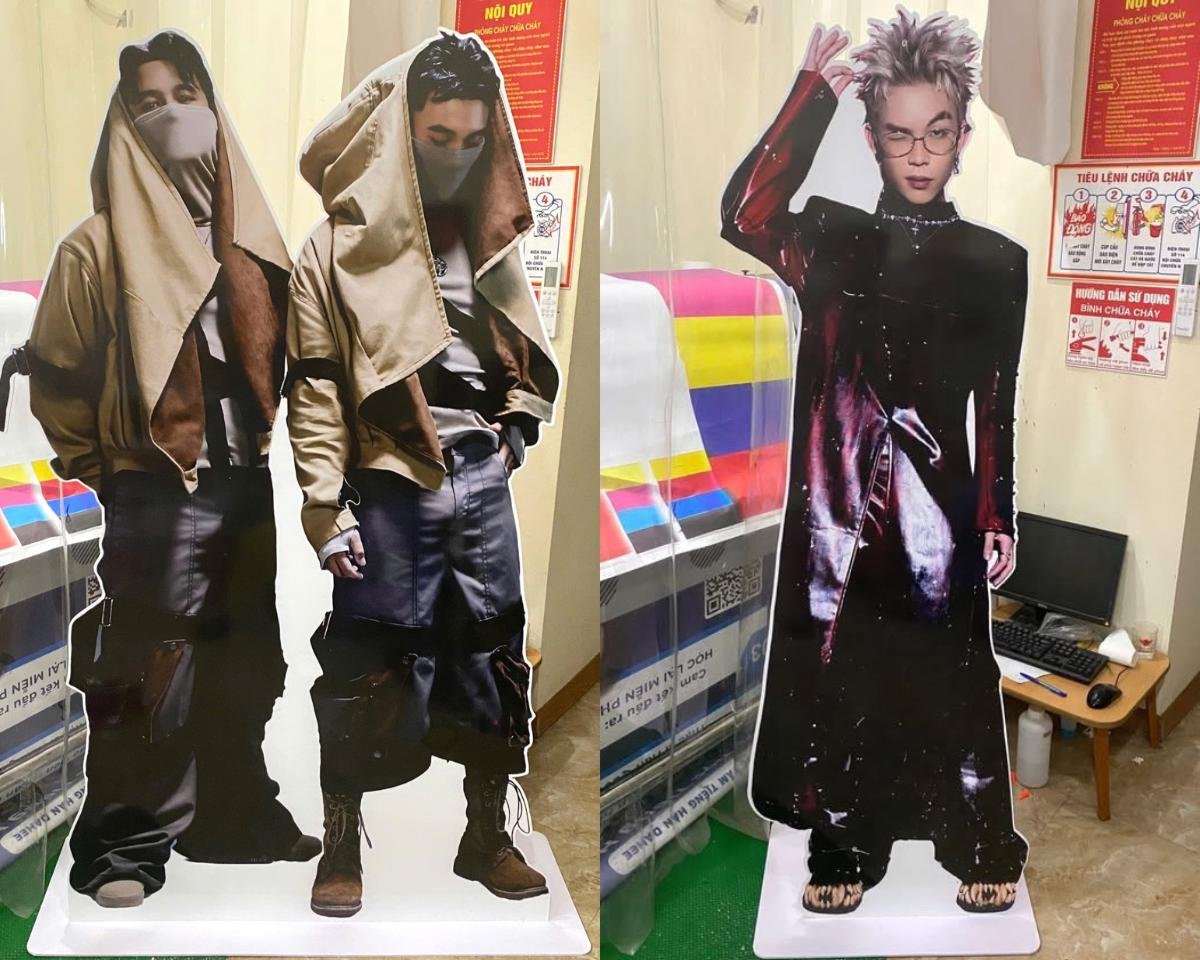 standee hình người ca sĩ diễn viên