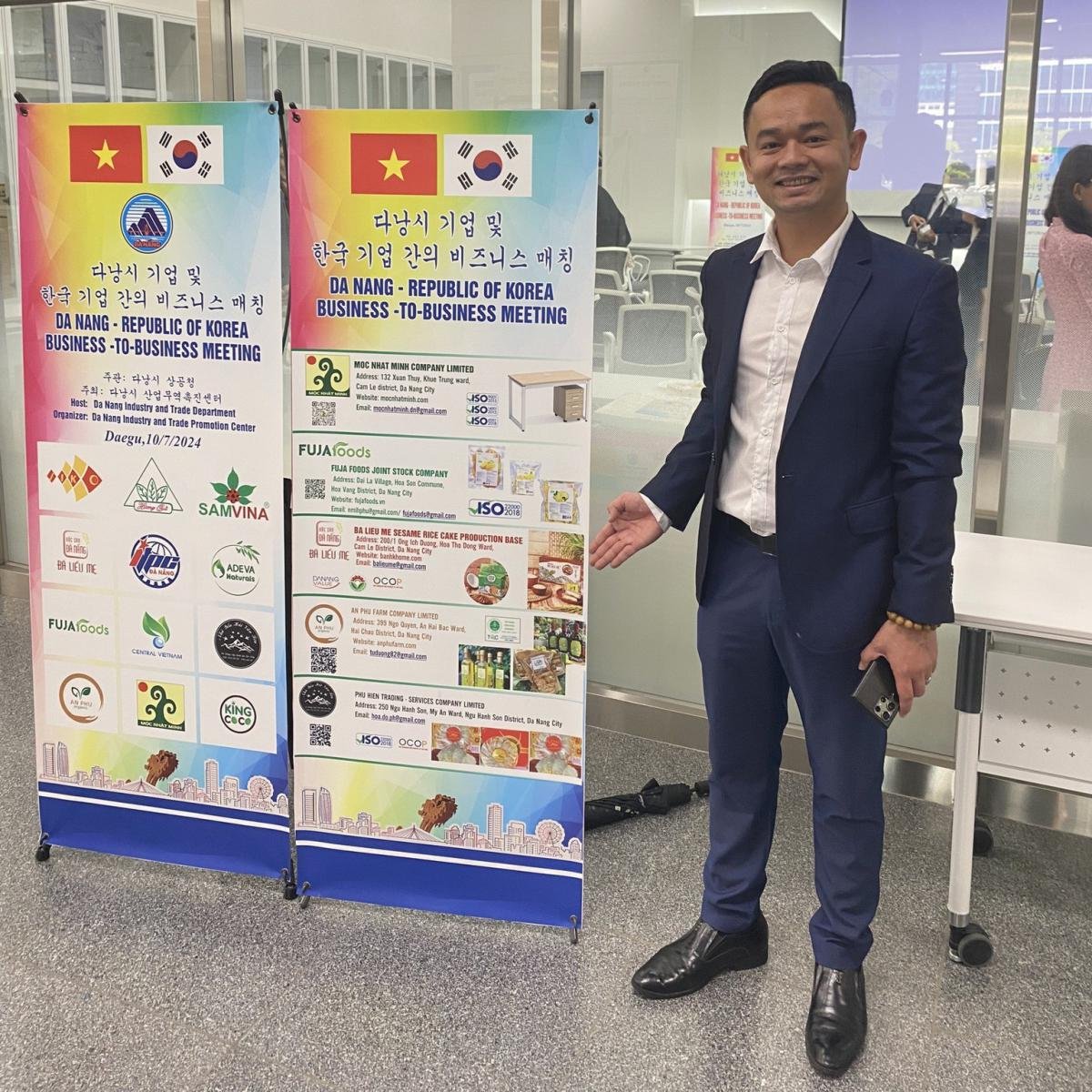 standee quảng bá sản phẩm tại sự kiện