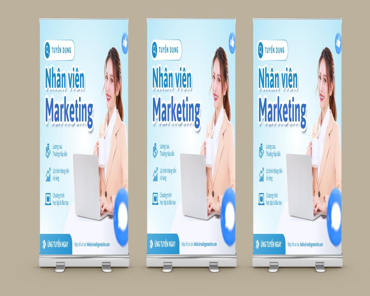 standee tuyển dụng nhân viên marketing