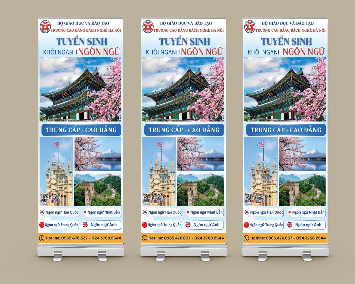 standee tuyển sinh khối ngành ngôn ngữ
